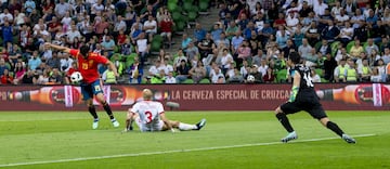 Iago Aspas marcó el 1-0 tras un rechace de Diego Costa.