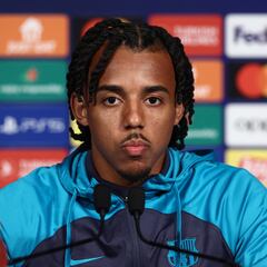 Koundé: “Preguntáis mucho por Mbappé...”