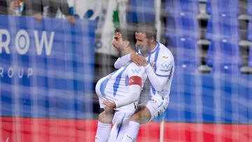 Juan Muñoz celebra el primer tanto del partido en Butarque.