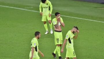 Reparto de culpas en el líder