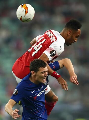 Pierre-Emerick Aubameyang y Andreas Christiansen.