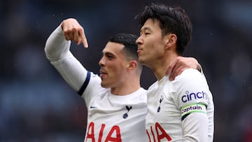 Arsenal tiene que derrotar a un Tottenham necesitado tambi¨¦n de los 3 puntos en lo que pinta para ser un duelo decisivo de Premier League.