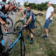 Problemas en la Strade Bianche: Dillier da positivo por COVID-19 y roban en el camión de Nibali