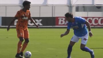 Cuadrado y su constante desborde en amistoso de Juve