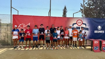 Foto de familia con los campeones y finalistas del AS Young Tour Pitamo, torneo del Circuito Nacional Juvenil AS Young Tour by IBP Tenis