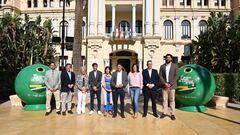 Imagen de la presentación del compromiso de sostenibilidad de Ecovidrio y Kosmos durante las finales de la Copa Davis de Málaga.
