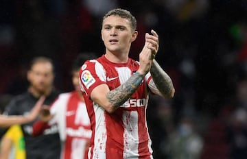 Atlético Madrid's Kieran Trippier celebrates a win over Real Betis at the Wanda Metropolitano stadium in Madrid. (Photo by OSCAR DEL POZO / AFP)