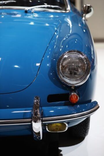 Porsche 356B Carrera 2 Cabriolet.