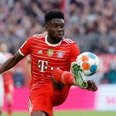 Alphonso Davies enciende las alarmas en Canadá a 15 días de Qatar 2022