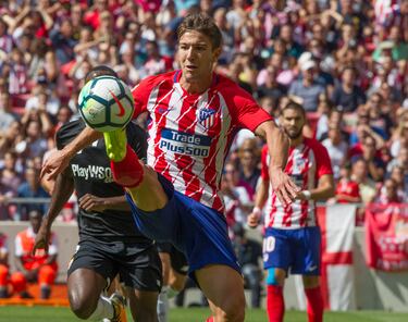 Tras rendir bien en el Villarreal, el Atlético de Madrid lo fichó por 20 millones de euros en el verano de 2015. Su rendimiento no fue el esperado y fue cedido la siguiente temporada al Sevilla. En la temporada 2017-18 regresó al Atlético, pero tras contar poco para Simeone volvió a salir cedido en el mercado de invierno de esa temporada, esta vez al Valencia. En la temporada 2018-19 sería cedido al Fulham. Dejaría de pertenecer al club rojiblanco en verano de 2019 tras pagar el Sporting de Lisboa 7,5 millones de euros. Disputó 38 partidos como colchonero marcando solo tres goles.