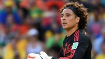 Guillermo Ochoa, durante un partido del Mundial de Brasil.