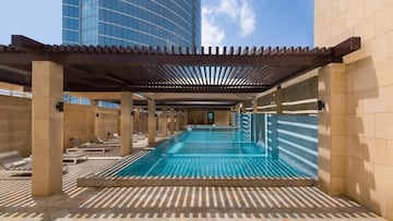 Real Madrid is staying at the luxury JW Marriott Hotel Riyadh which offers modern accommodation. It includes a separate gym, two swimming pools and free Wi-Fi in all areas. 