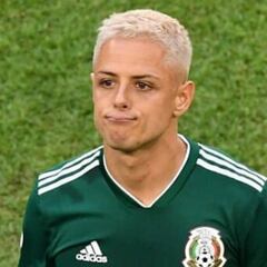 Pillan a Chicharito in fraganti con una nueva conquista