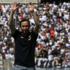 Colo Colo le vuelve a abrir las puertas a Claudio Bravo