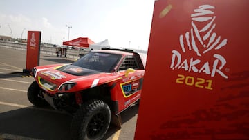 Uno de los vehículos del Dakar en Yeda.