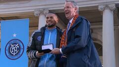 Callens recibe las llaves de la ciudad de Nueva York