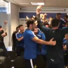 Locura en pleno vestuario: así vivió el Fuenlabrada el histórico sorteo