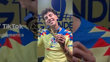 Igor Lichnovsky se tatuó la 14, el título ganado con el América