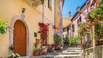 La joya medieval a dos pasos de España cuyas calles parecen sacadas de una escena de El Padrino