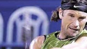 <b>SUFRIÓ. </b>Moyá se empleó a fondo para doblegar a David Ferrer