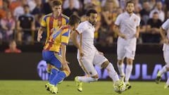 Totti se cuela en la fiesta del Valencia