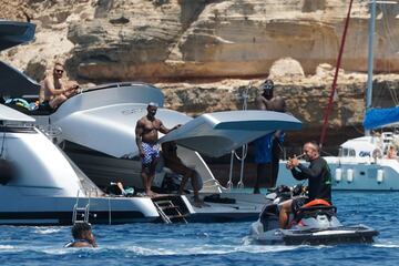 El ex pivot de los Orlando Magic, Los Ángeles Lakers o Miami Heat entre otros equipos se encuentra en Formentera junto con su familia disfrutando del verano. 