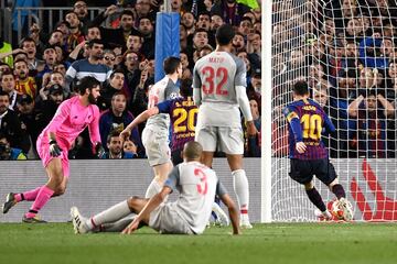 2-0. Leo Messi marcó el segundo gol.