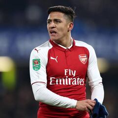Alexis Sánchez se despide de sus compañeros del Arsenal