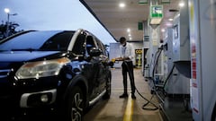 Subida de la gasolina: qué planea el gobierno para detener el aumento en el precio del combustible
