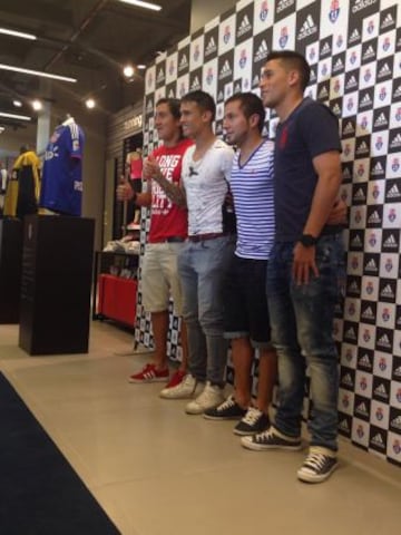 El plantel también se hizo presente.