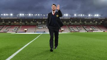 Van Gaal close to signing with Bundesliga strugglers