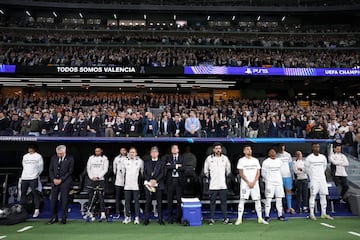 Emotivo minuto de silencio en el Santiago Bernabéu en memoria de todas las víctimas a causa de la DANA en Valencia.