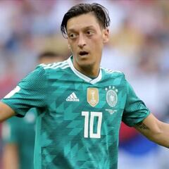 Özil deja la selección alemana