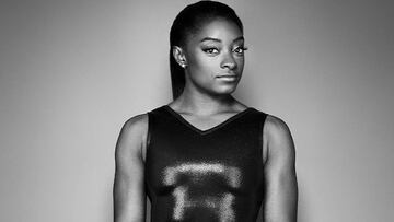 Simone Biles se pronuncia sobre los asesinatos de su hermano