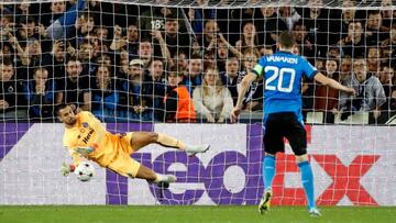 Diogo Costa detiene su cuarto penalti en Champions en un mes