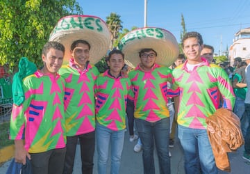 El color de la afición en el México vs Trinidad y Tobago