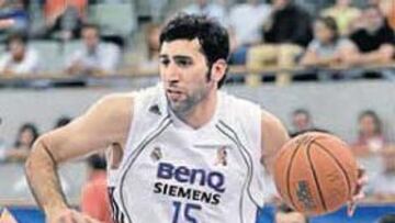 <b>POCO A POCO. </b>Mumbrú irá teniendo cada vez más minutos.