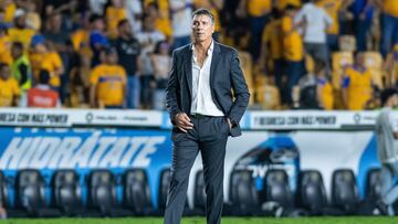 Robert SIboldi head coach of Tigres during the game Tigres UANL vs Guadalajara, corresponding to first leg match of great final of the Torneo Clausura 2023 of the Liga BBVA MX, at Universitario Stadium, on May 25, 2023.
<br><br>
Robert SIboldi  Director Tecnico de Tigres durante el partido Tigres UANL vs Guadalajara, Correspondiente al partido de Ida de la Gran final del Torneo Clausura 2023 de la Liga BBVA MX, en el Estadio Universitario, el 25 de Mayo de 2023.