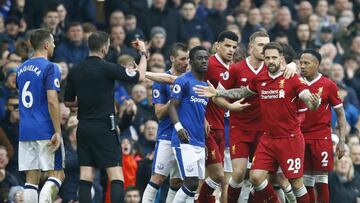 No cards in Merseyside derby for the first time since 1992