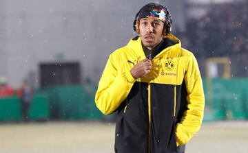 Pierre-Emerick Aubameyang's Borussia Dortmund before the DFB Pokal game against Lotte that was subsequently suspended.