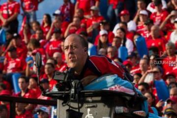 Hinchas que capturan las mejores imágenes de Nacional y DIM en Paz