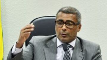 TENAZ. Romario no cede en su investigaci&oacute;n a la CBF.
 