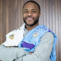 Sterling: "Soy feliz en el City pero estoy abierto a cualquier desafío"
