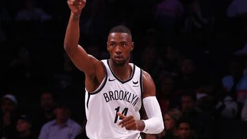 Los Angeles Lakers firman a Harry Giles III con un contrato two-way. El equipo de LeBron James necesitaba refuerzos en la posición de centro porque las lesiones de Christian Wood y Colin Castleton dejaron a Anthony Davis sin suplente.