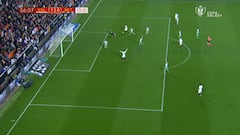 La magistral asistencia de Gameiro en triunfo del Valencia
