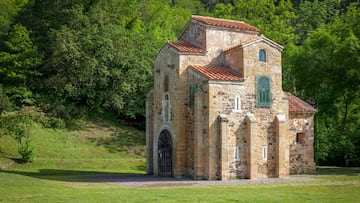 Santa María del Naranco, San Miguel de Lillo o La Foncalada son solo algunos de los monumentos que forman parte del estilo arquitectónico prerrománico que fue la raíz del que más tarde influiría en las construcciones religiosas de toda España.