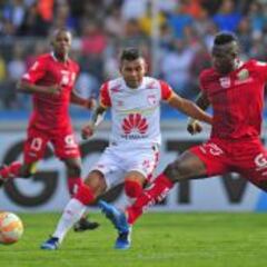 Con poco, Santa Fe logra empate 0-0 ante Liga de Loja