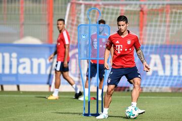 James y su primer entrenamiento en el Bayern