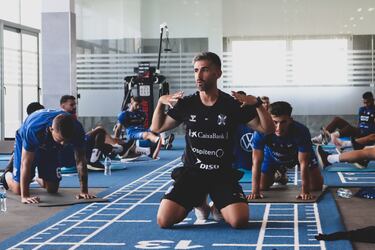 El Tenerife se entrena por fin en su Ciudad Deportiva