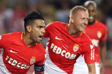 Falcao, goleador de la Ligue 1 con 7 goles en 4 partidos